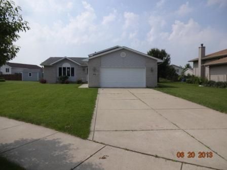 4913 Cardinal Ct, Schererville, IN 46375