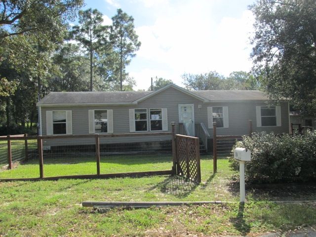 5764 W Caffey Ln, Homosassa, FL 34446