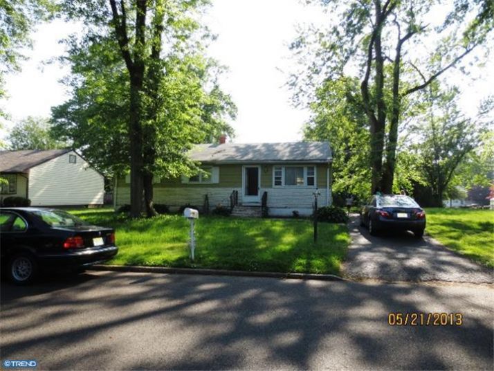 141 Oregon Ave, Trenton, NJ 08638
