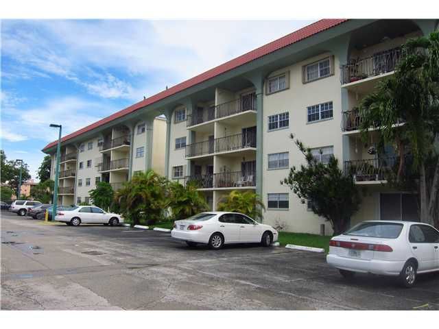 8101 SW 72 AV # 425W, Miami, FL 33143