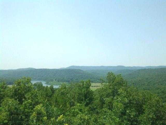 2051 Cr 108, Norfork, AR 72658