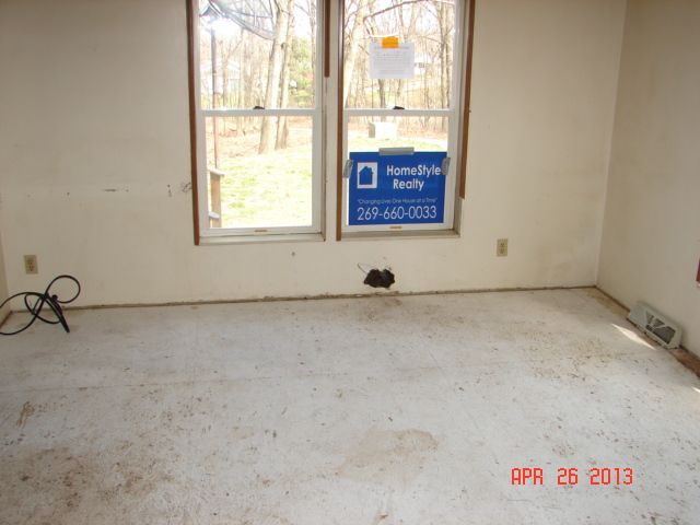 55928 Ruggles Rd, Three Rivers, MI 49093