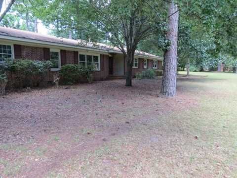 239 Carolina Dr, Tifton, GA 31794