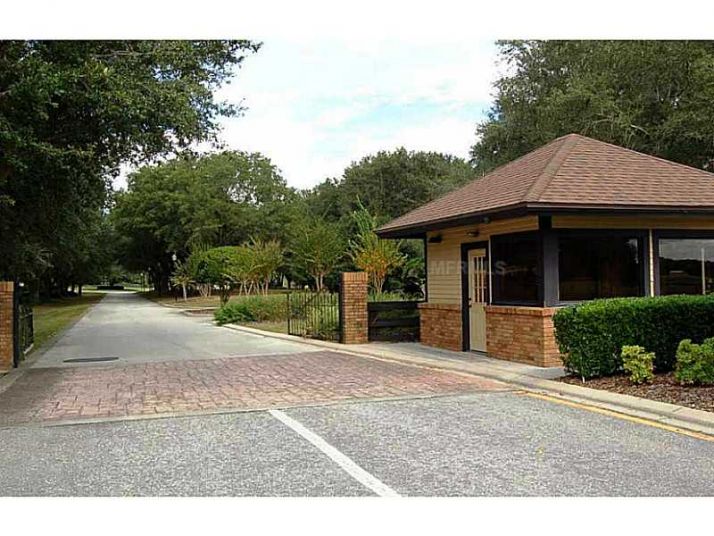 24809 DERBY DR., Sorrento, FL 32776