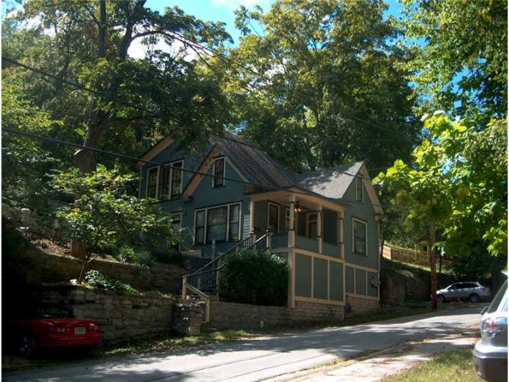 20 Owen St., Eureka Springs, AR 72632