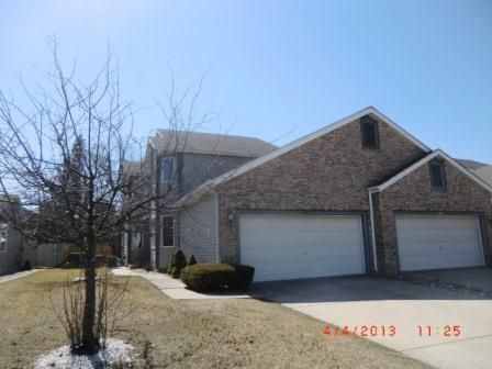 247 Deerpath Dr W, Schererville, IN 46375