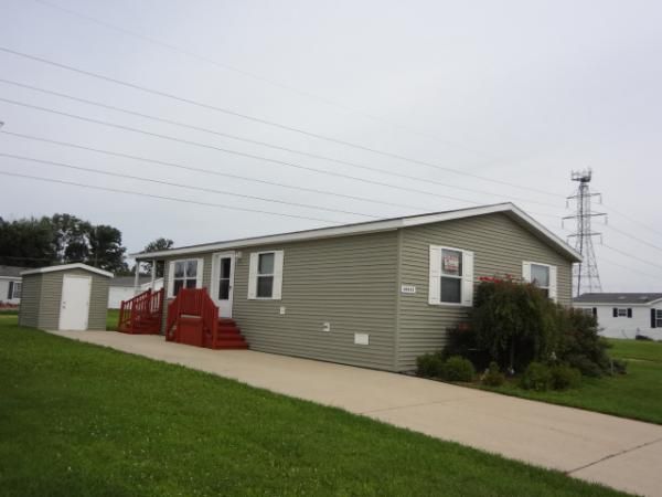 46521 Beau Jardin, Macomb, MI 48044