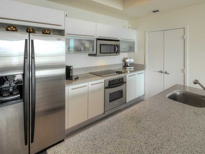 888 BISCAYNE BL # 5302, Miami, FL 33132