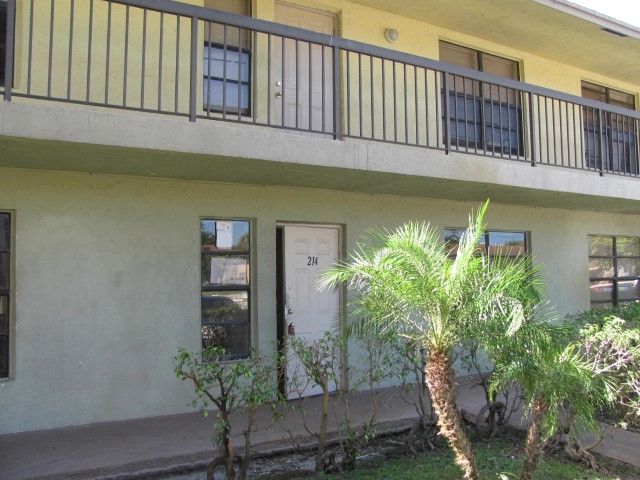 5110 Palm Hill Dr Apt K214, West Palm Beach, FL 33415