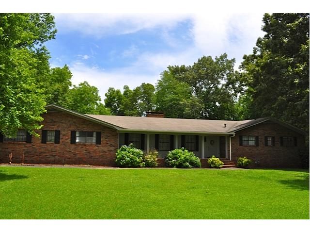 366 County Rd 1322, Vinemont, AL 35179