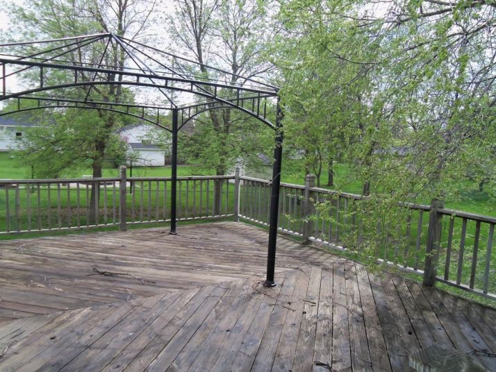 310 N Elm St, Belle Plaine, MN 56011
