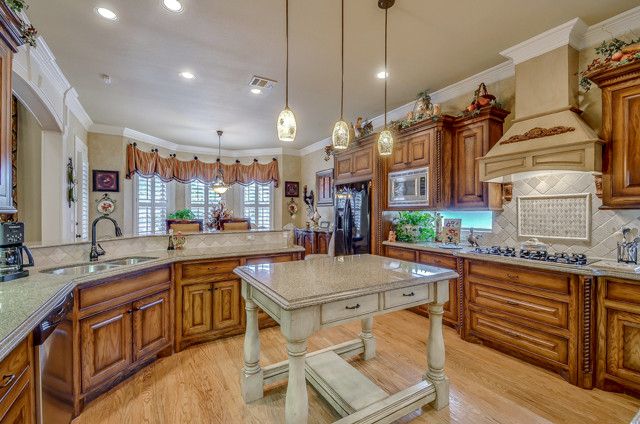 5420 Lake Victoria Court, Flower Mound, TX 75022