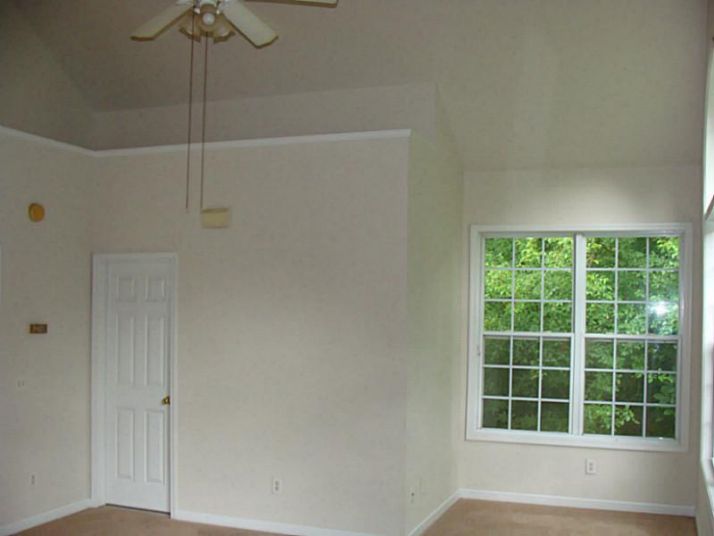9010 Continental Trail, Gainesville, GA 30506