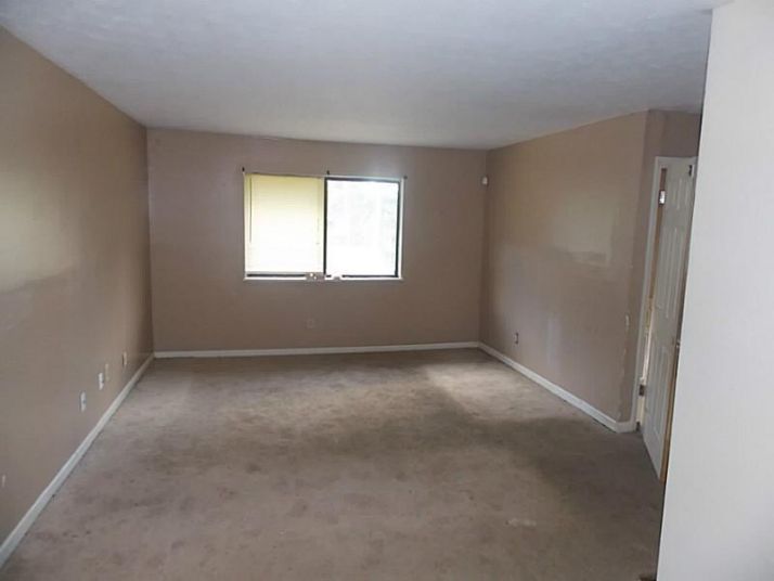 1597 Raven Valley Road, Decatur, GA 30035