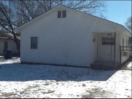 211 W Cedar Ave, Barnsdall, OK 74002