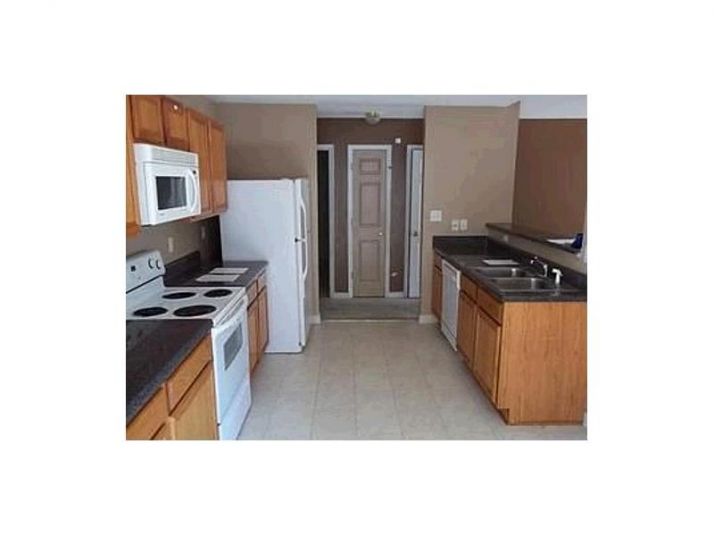 7070 Bowie Drive, Lithonia, GA 30038