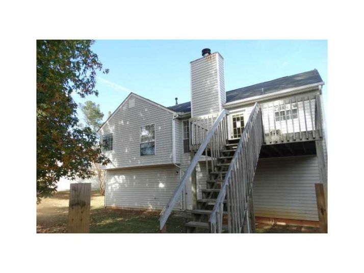 8233 Mountain Pass, Riverdale, GA 30274