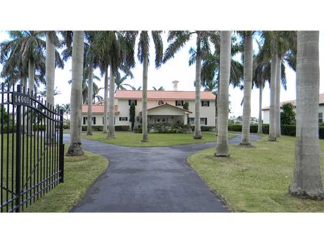 14001 SW 97 AV, Miami, FL 33176