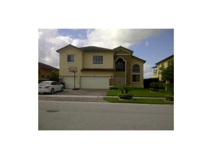 15252 SW 11 ST, Miami, FL 33194