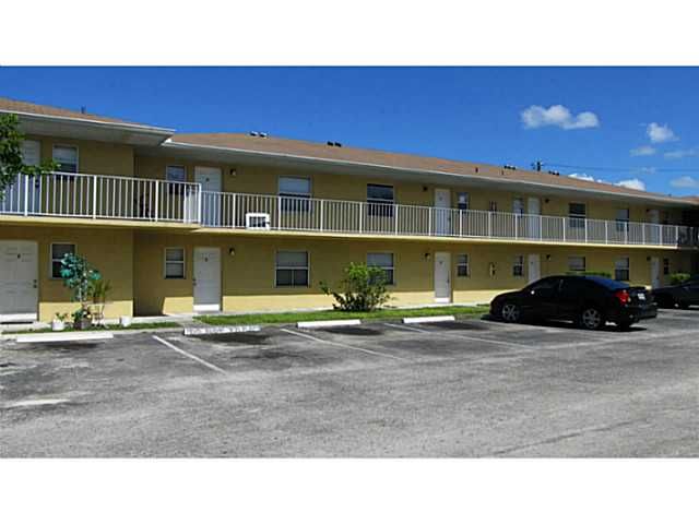 605 Ixoria AVE Unit: 6a, Fort Pierce, FL 34982