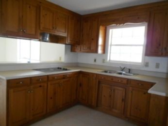 320 Weaver Lane, Ray City, GA 31645