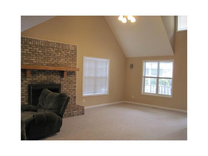 836 Hobbit Circle, Buford, GA 30518