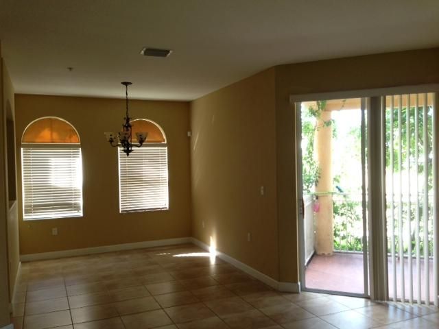 10242 NW 7 ST # 105, Miami, FL 33172