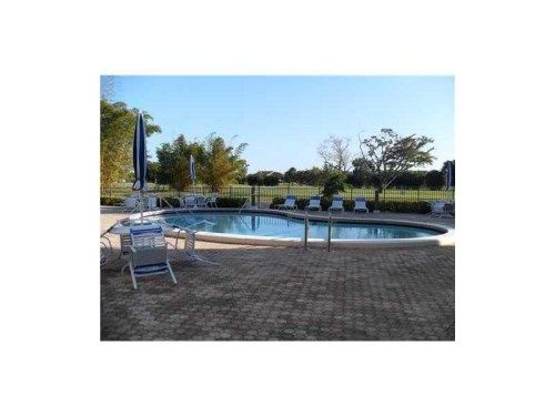 4060 N HILLS DR # 31, Hollywood, FL 33021