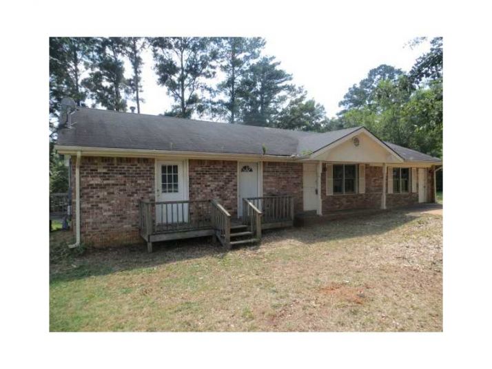 415 Henson Cir, Carrollton, GA 30117