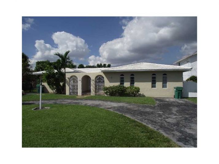 580 SW 78 CT, Miami, FL 33144