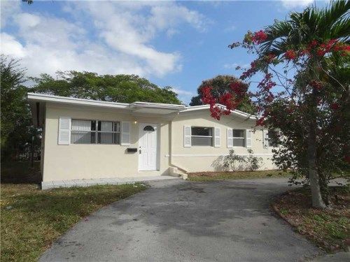 13895 NW 5 CT, Miami, FL 33168