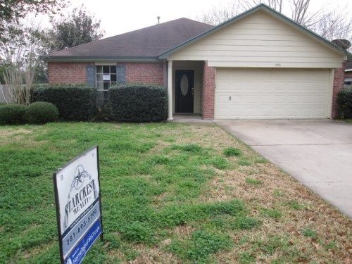 1306 Shadowlake Dr, Sealy, TX 77474