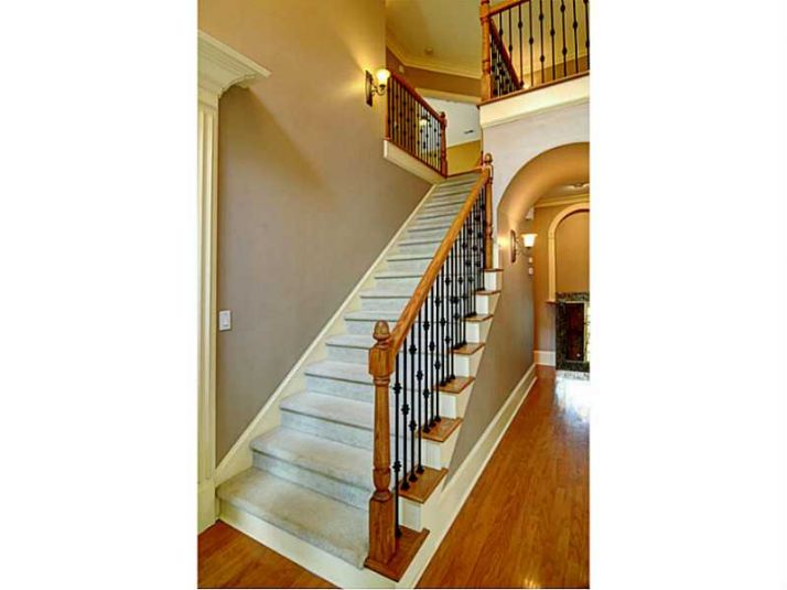 607 Concord Lake Lane, Smyrna, GA 30082