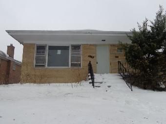 379 Calhoun Ave, Calumet City, IL 60409
