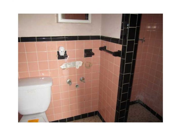 427 NE 171 ST, Miami, FL 33162