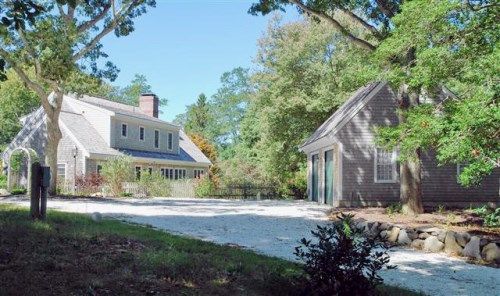 166 Hollidge Hill Ln, Marstons Mills, MA 02648