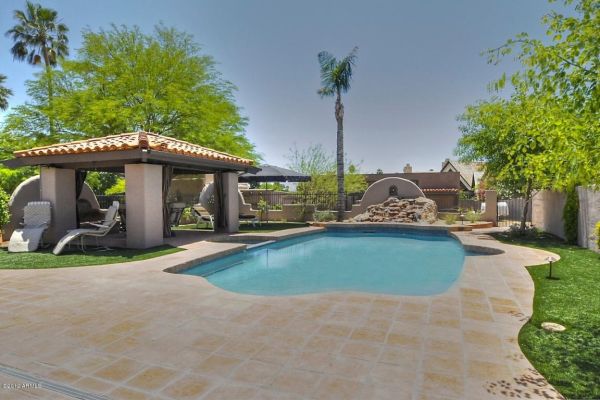 4925 E CAMELBACK Road, Phoenix, AZ 85018