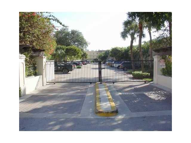 8605 SW 68 CT # 1, Miami, FL 33143