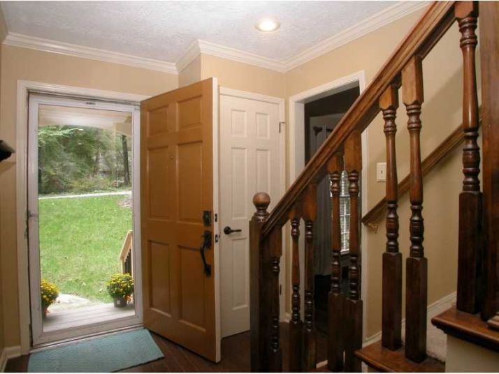737 Hampton Place Sw, Marietta, GA 30064