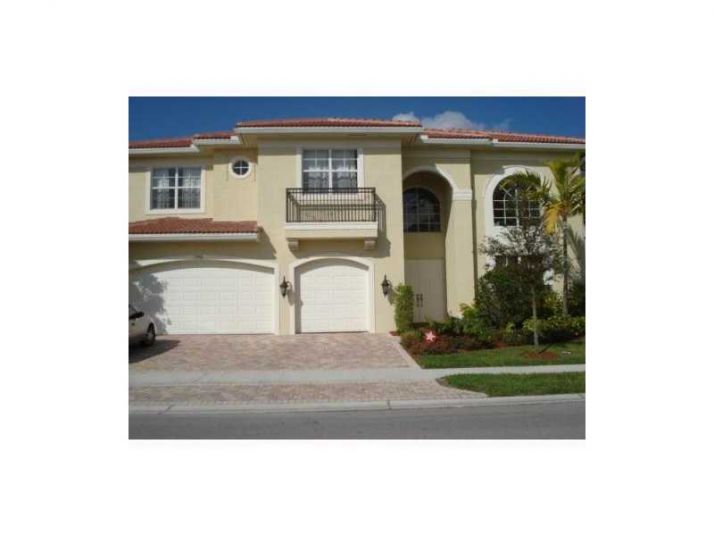 17911 SW 41ST ST, Hollywood, FL 33029