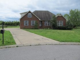 213 Matheus Ct, Murfreesboro, TN 37128