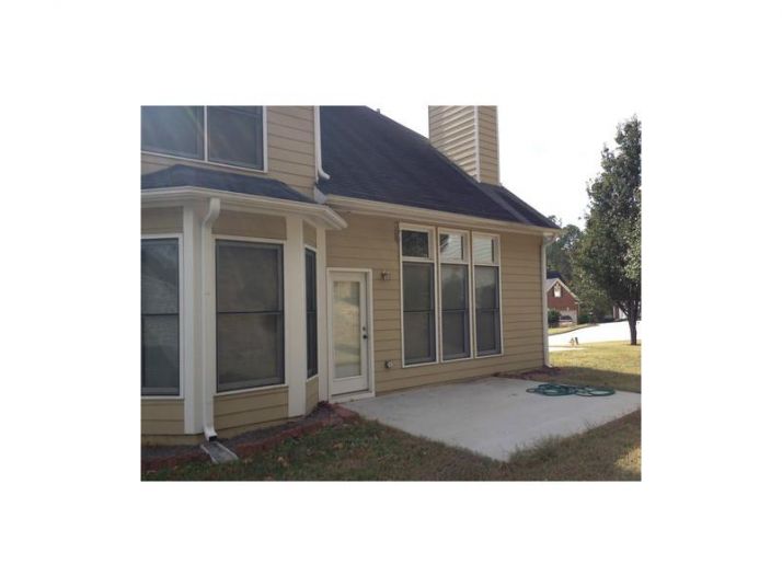 6736 Summer Oak Court, Stone Mountain, GA 30087