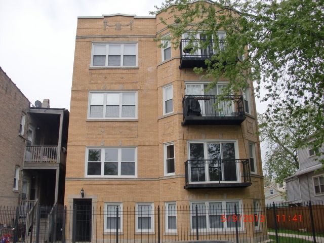 4304 N Saint Louis Ave Apt 1b, Chicago, IL 60618