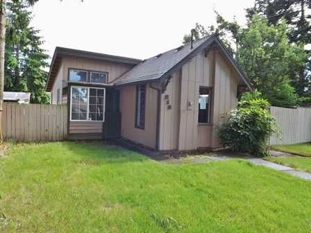 216 E 64th St, Tacoma, WA 98404