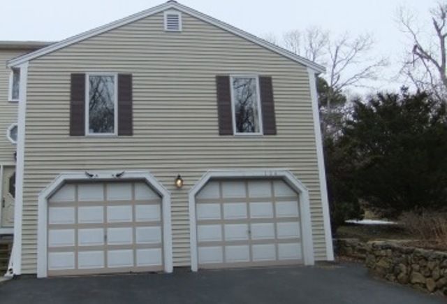 104 Goose Pt Rd, Centerville, MA 02632