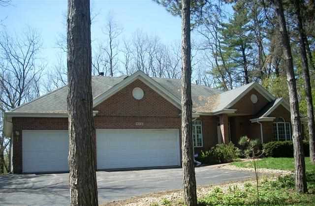 9014 Sheringham Dr, Roscoe, IL 61073
