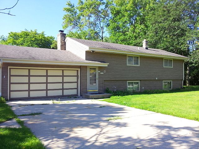 South, Muskego, WI 53150