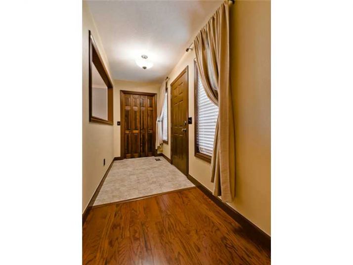 216 FRANKLIN WY, Lowell, AR 72745