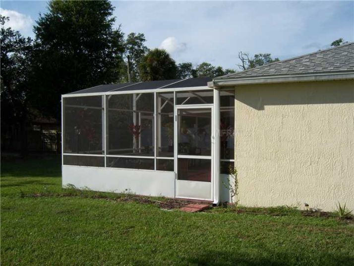 270 Glencove Drive, Deltona, FL 32738