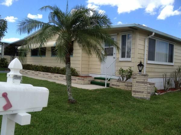 433 Zacapa, Venice, FL 34285